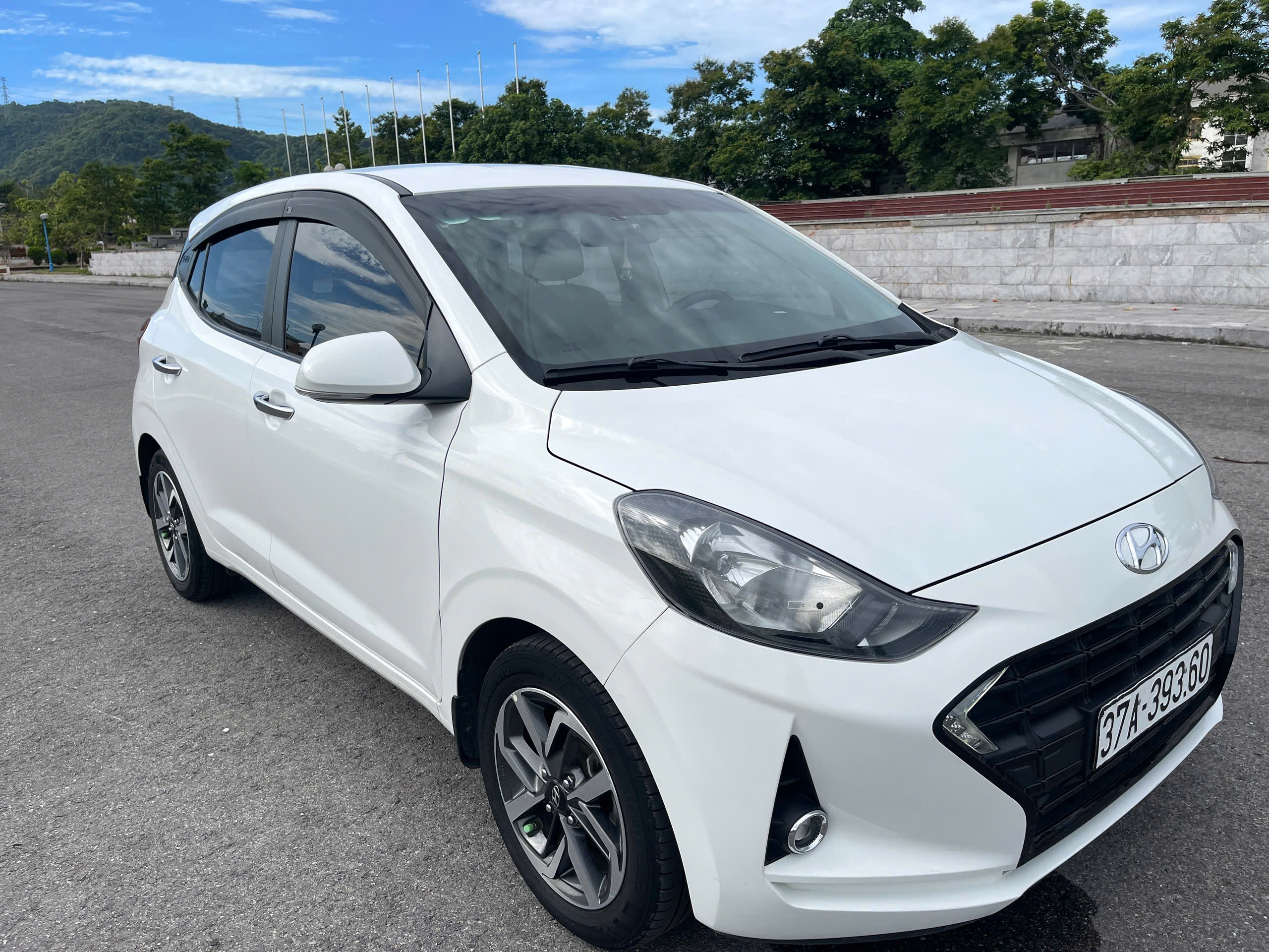 HYUNDAI GRAND i10 1.2 AT 2023 – FULL OPTION ĐẸP XUẤT SẮC