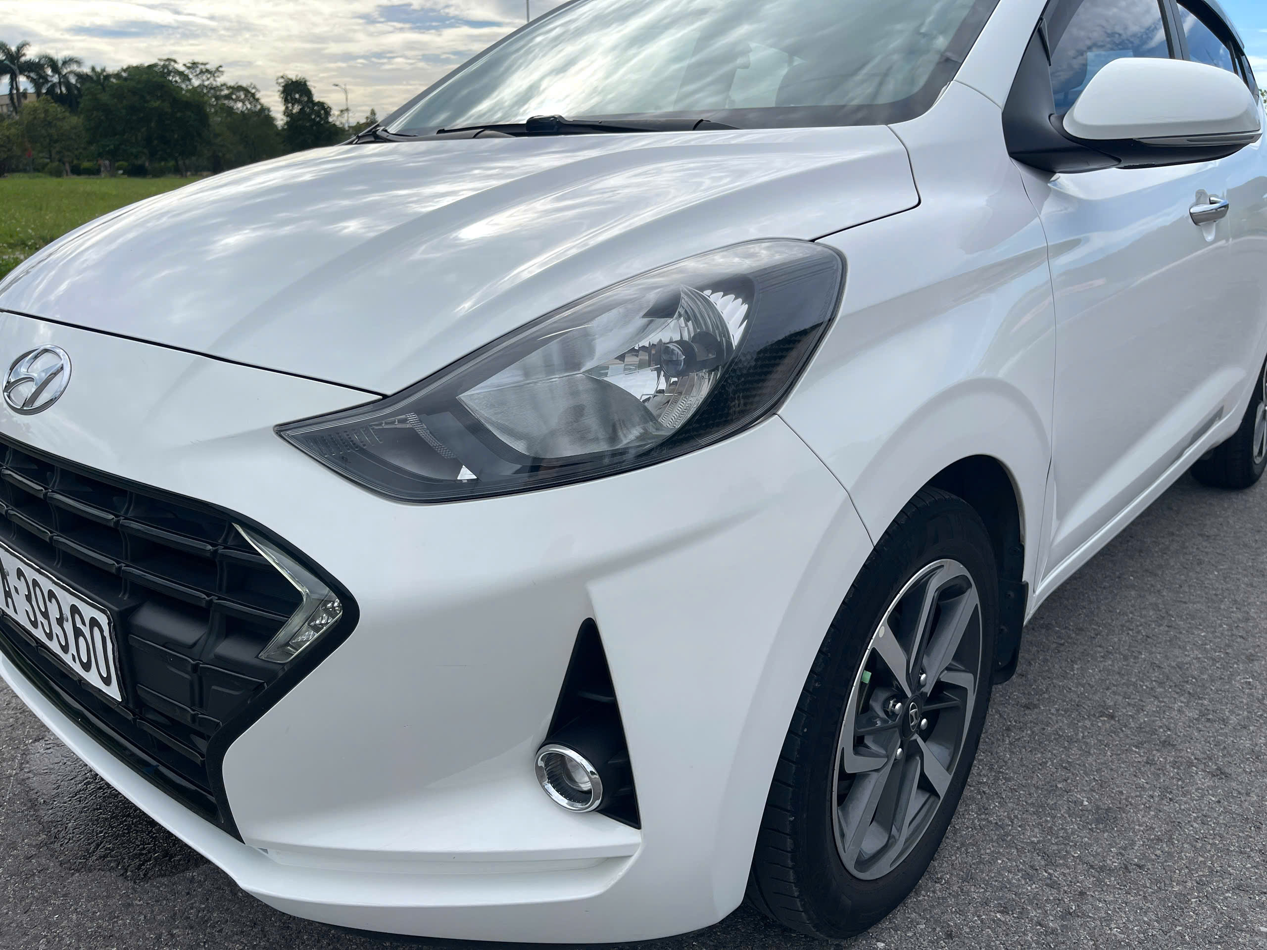HYUNDAI GRAND i10 1.2 AT 2023 – FULL OPTION ĐẸP XUẤT SẮC