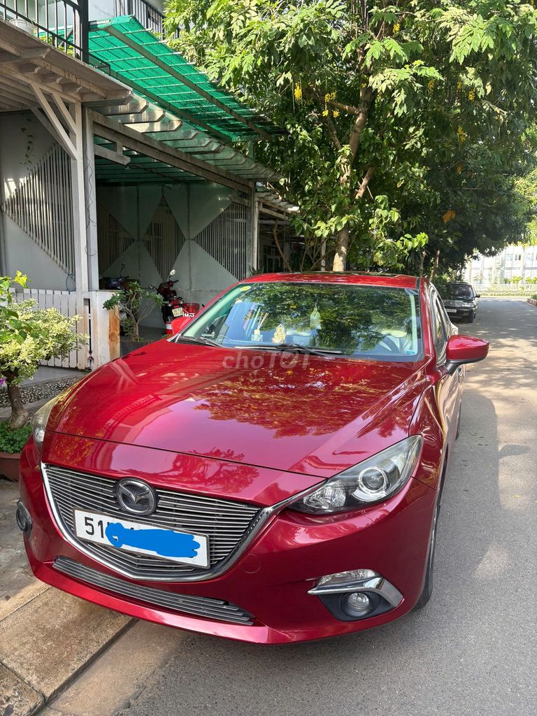 Mazda 3 1.5 AT sản xuất 2016, màu đỏ, odo 48.500 km.