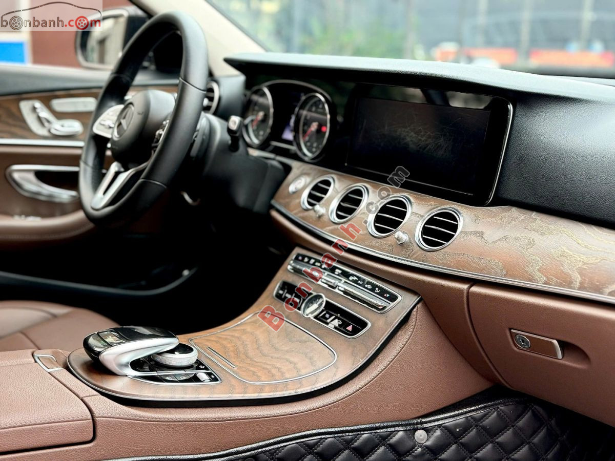 Bán ô tô Mercedes Benz E class E200 - 2019 - xe cũ