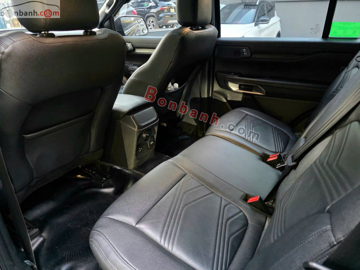 Bán ô tô Ford Everest Titanium 2.0L 4x2 AT - 2022 - xe cũ