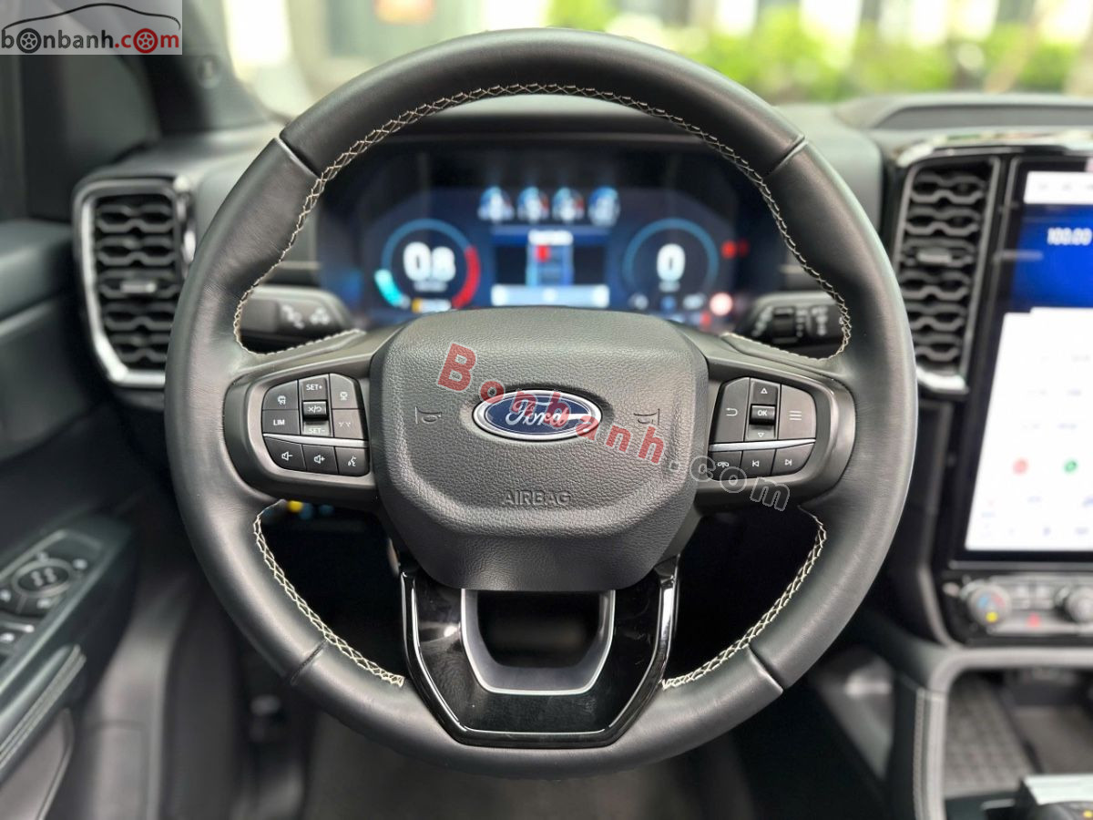 Bán ô tô Ford Everest Platinum 2.0L 4x4 AT - 2024 - xe cũ