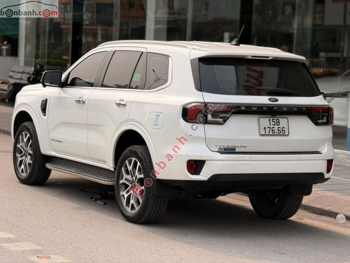 Bán ô tô Ford Everest Titanium 2.0L 4x2 AT - 2024 - xe cũ
