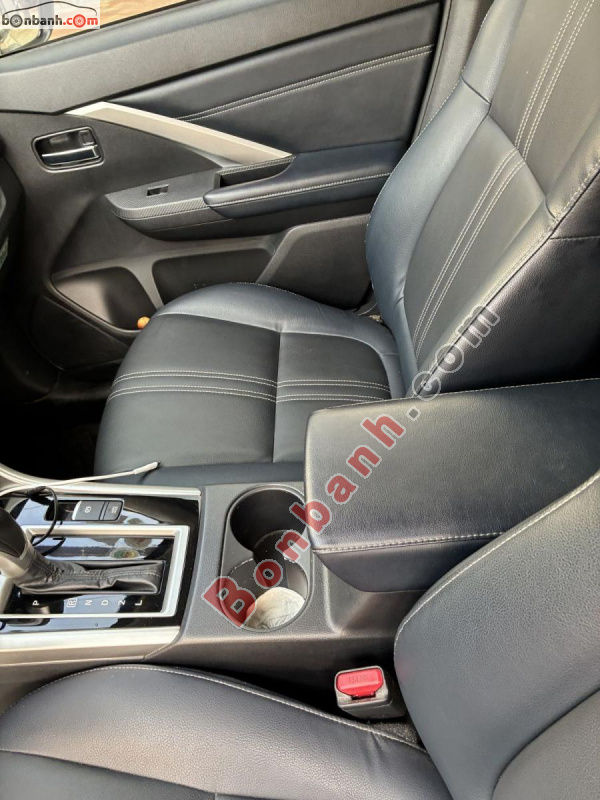 Bán ô tô Mitsubishi Xpander Cross 1.5 AT - 2024 - xe cũ
