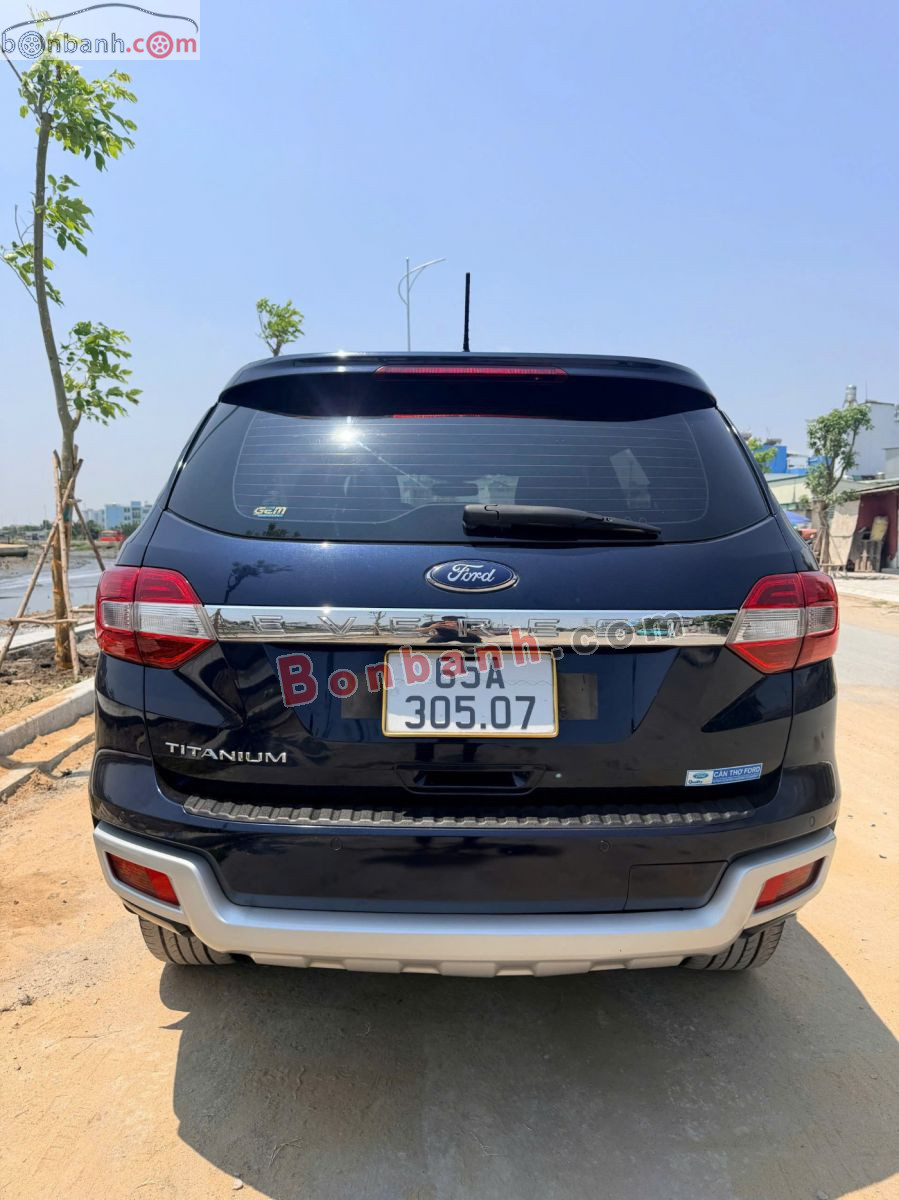 Bán ô tô Ford Everest Titanium 2.0L 4x2 AT - 2021 - xe cũ