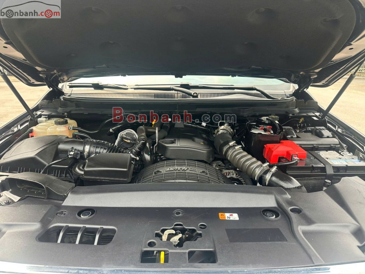 Bán ô tô Ford Everest Titanium 2.0L 4x2 AT - 2018 - xe cũ