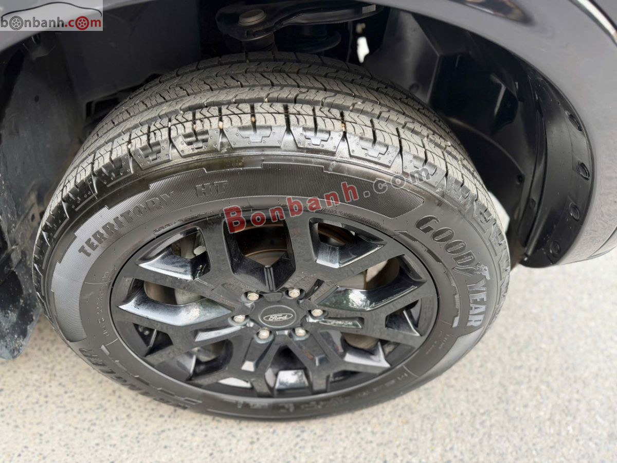 Bán ô tô Ford Everest Sport 2.0L 4x2 AT - 2024 - xe cũ