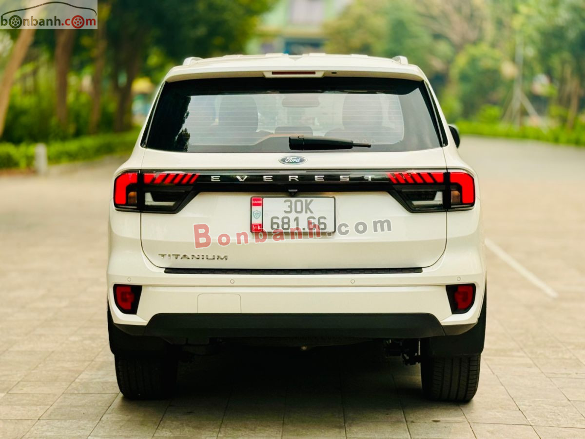 Bán ô tô Ford Everest Titanium 2.0L 4x2 AT - 2022 - xe cũ