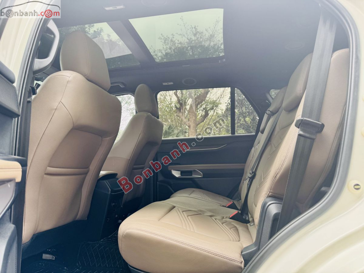 Bán ô tô Ford Everest Titanium 2.0L 4x2 AT - 2022 - xe cũ