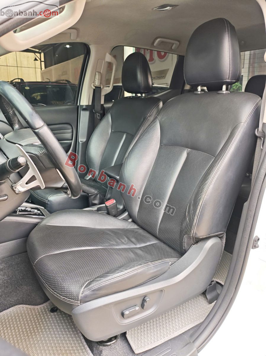 Bán ô tô Mitsubishi Triton 4x4 AT Mivec - 2019 - xe cũ