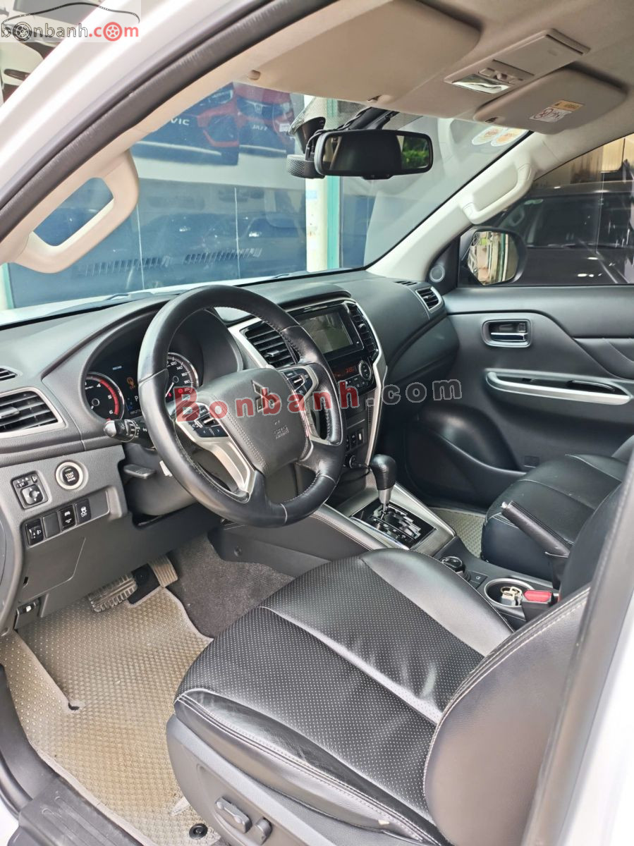 Bán ô tô Mitsubishi Triton 4x4 AT Mivec - 2019 - xe cũ