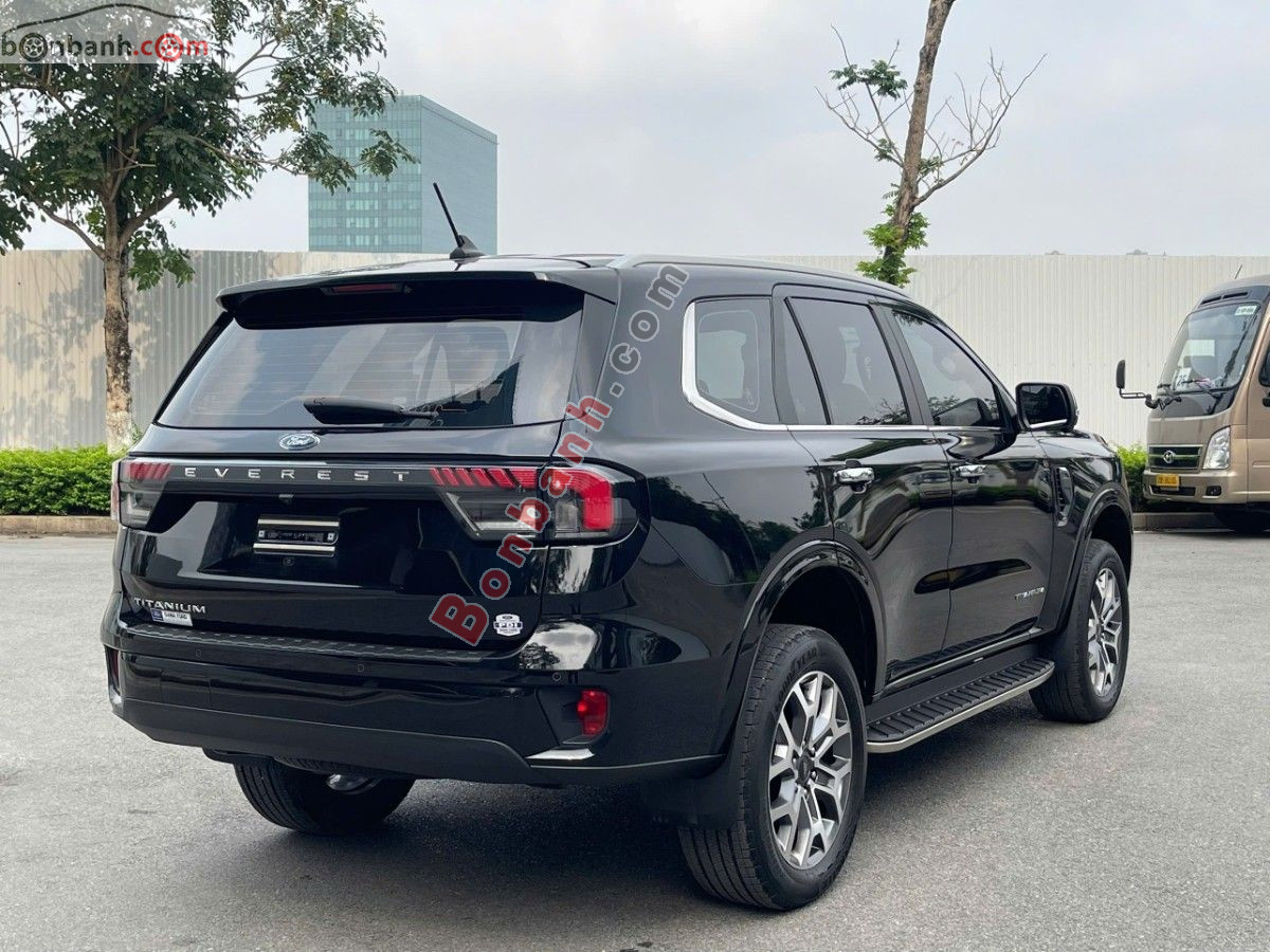 Bán ô tô Ford Everest Titanium 2.0L 4x2 AT - 2024 - xe cũ