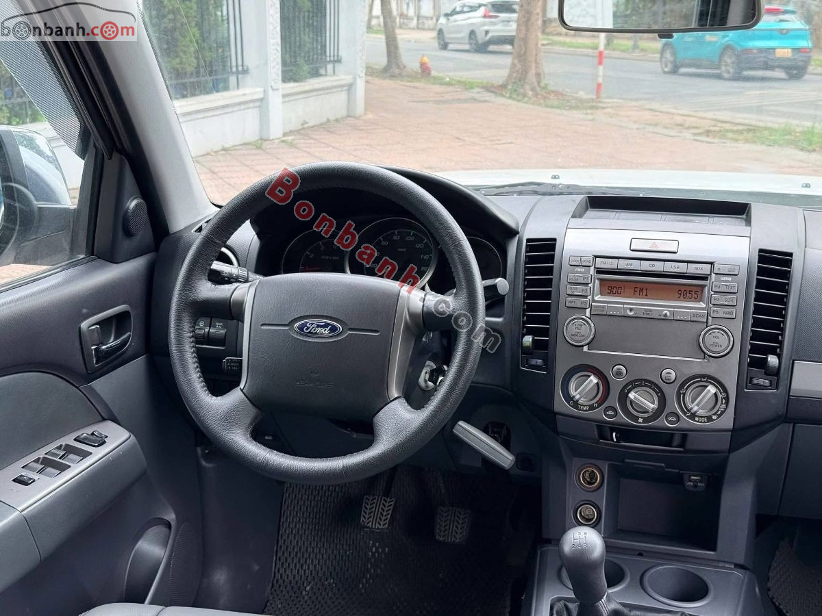 Bán ô tô Ford Everest 2.5L 4x2 MT - 2014 - xe cũ