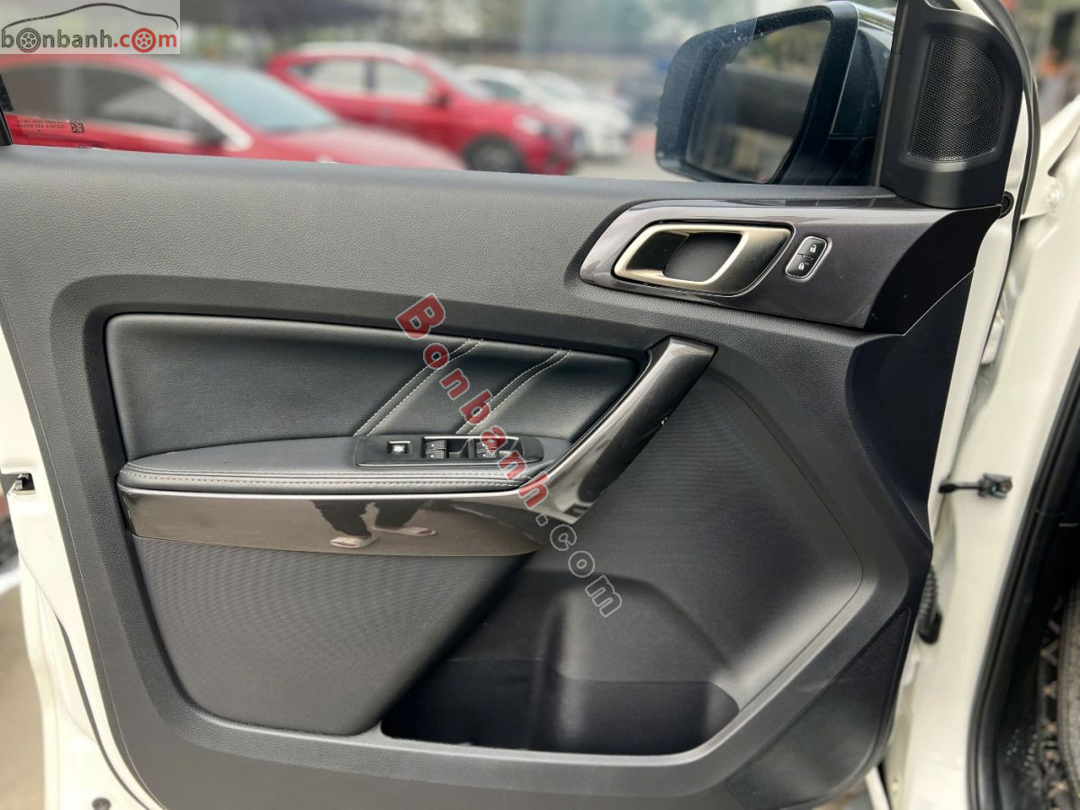Bán ô tô Ford Everest Titanium 2.0L 4x2 AT - 2019 - xe cũ