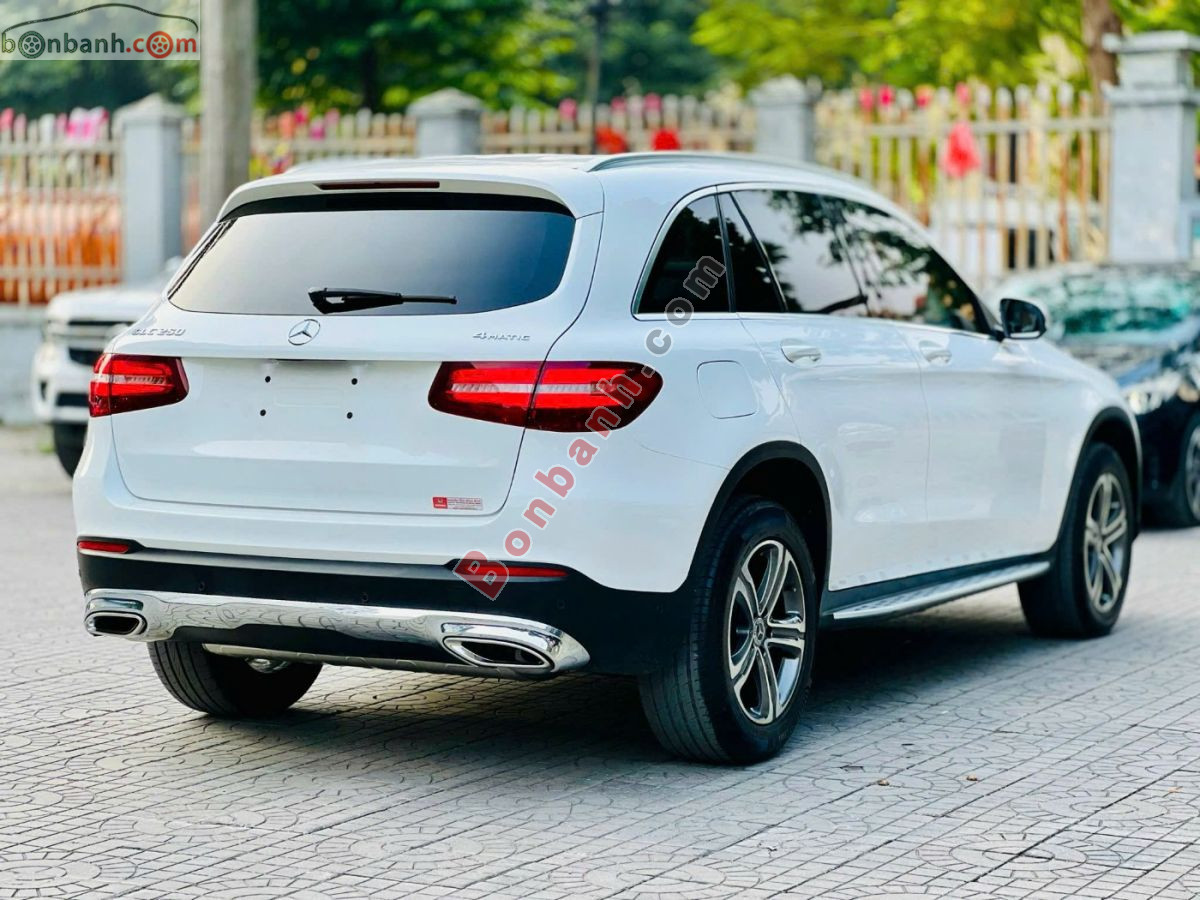 Bán ô tô Mercedes Benz GLC 250 4Matic - 2017 - xe cũ