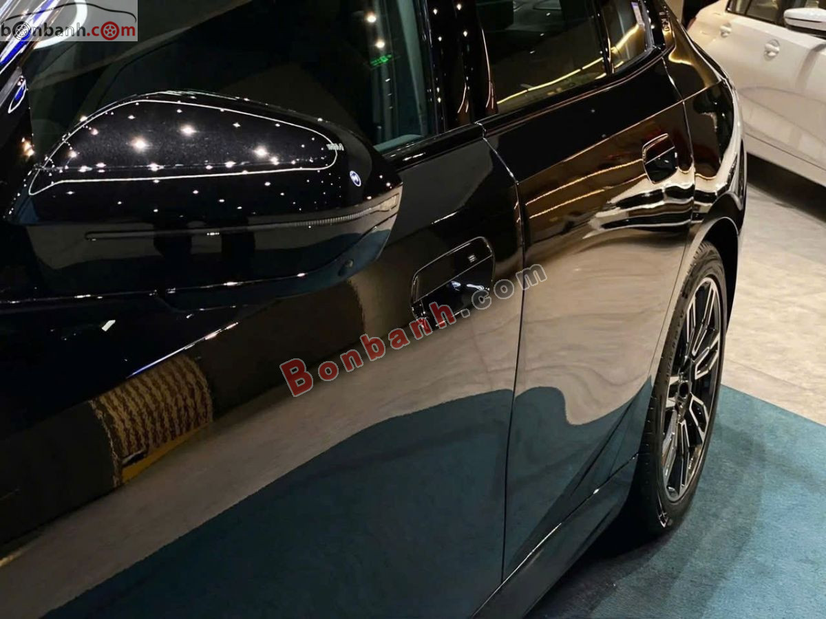 Bán ô tô BMW 5 Series 530i M Sport - 2026 - xe mới