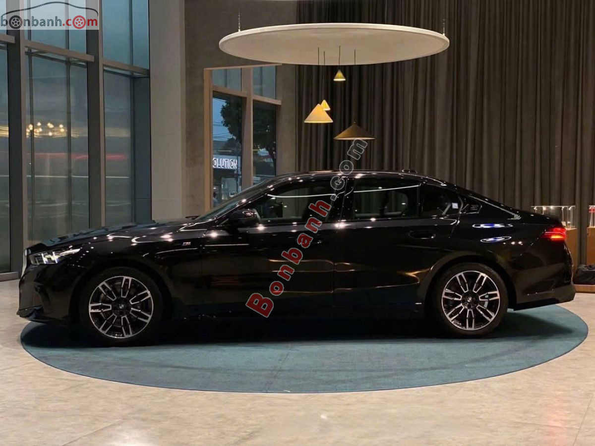 Bán ô tô BMW 5 Series 530i M Sport - 2026 - xe mới