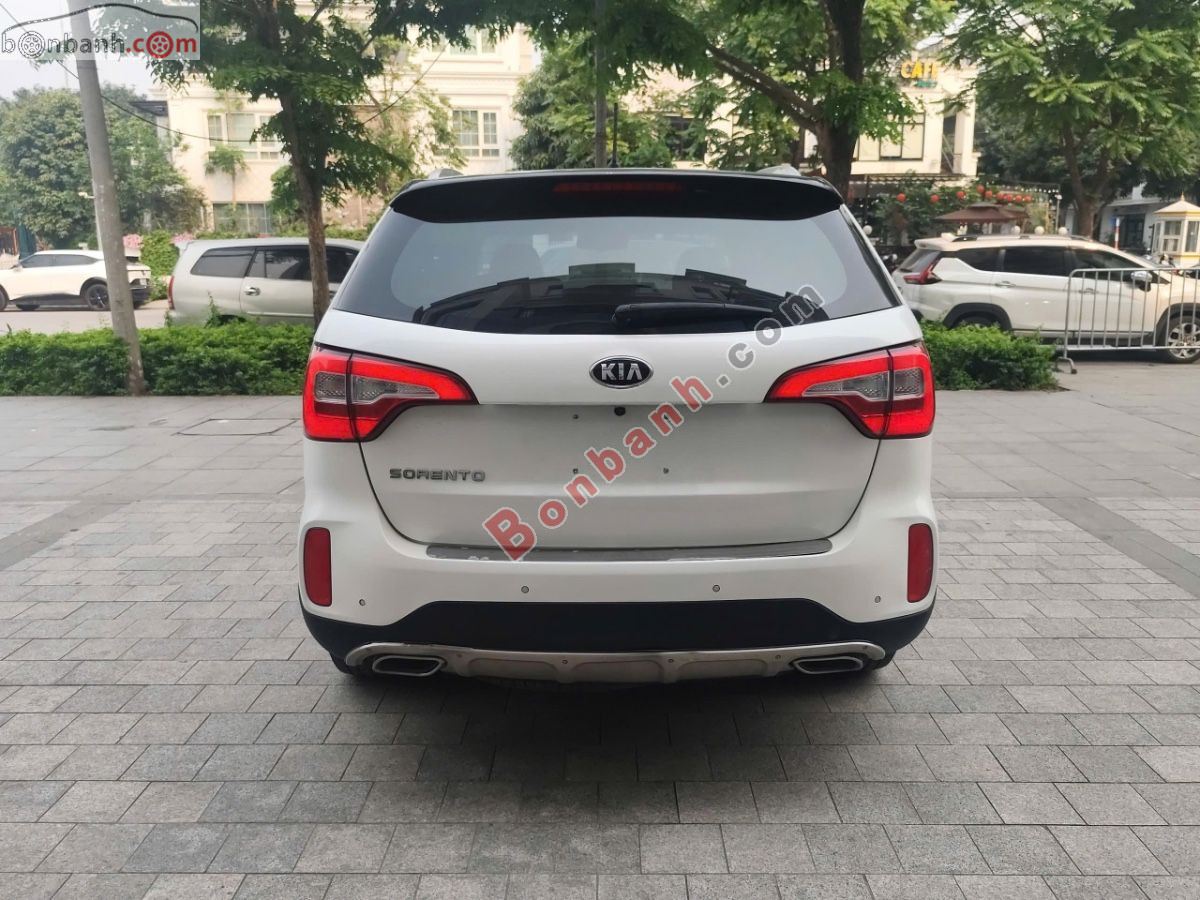 Bán ô tô Kia Sorento 2.4 GAT Deluxe - 2019 - xe cũ
