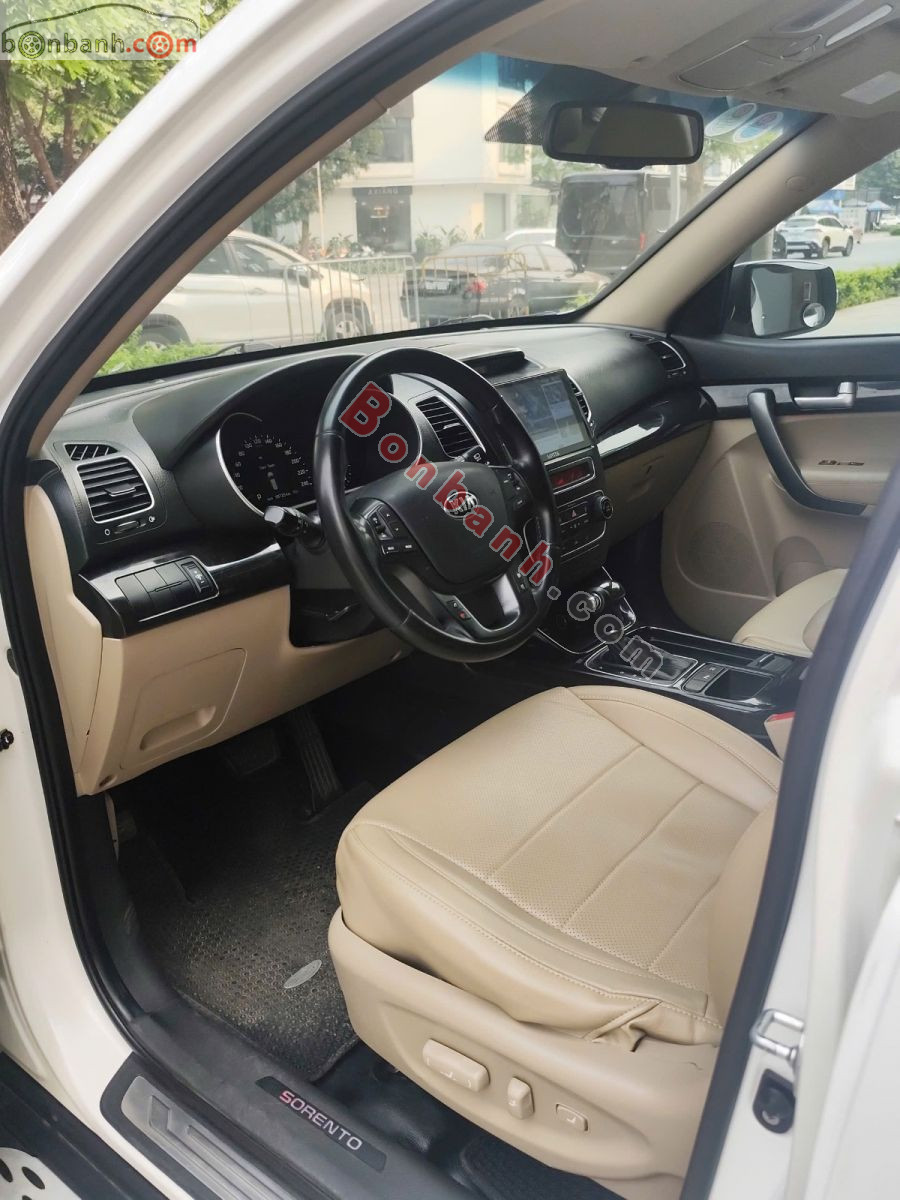Bán ô tô Kia Sorento 2.4 GAT Deluxe - 2019 - xe cũ