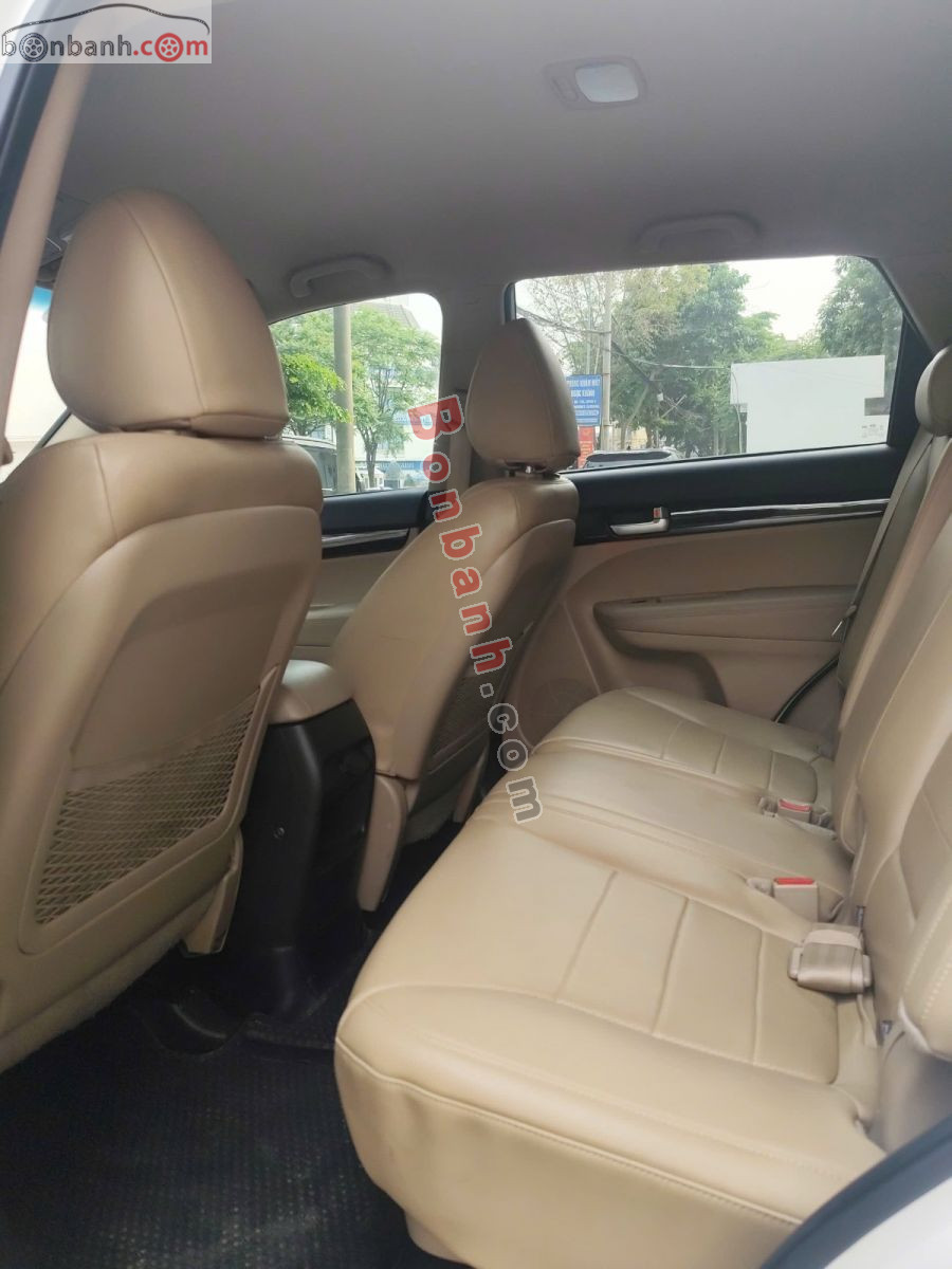 Bán ô tô Kia Sorento 2.4 GAT Deluxe - 2019 - xe cũ