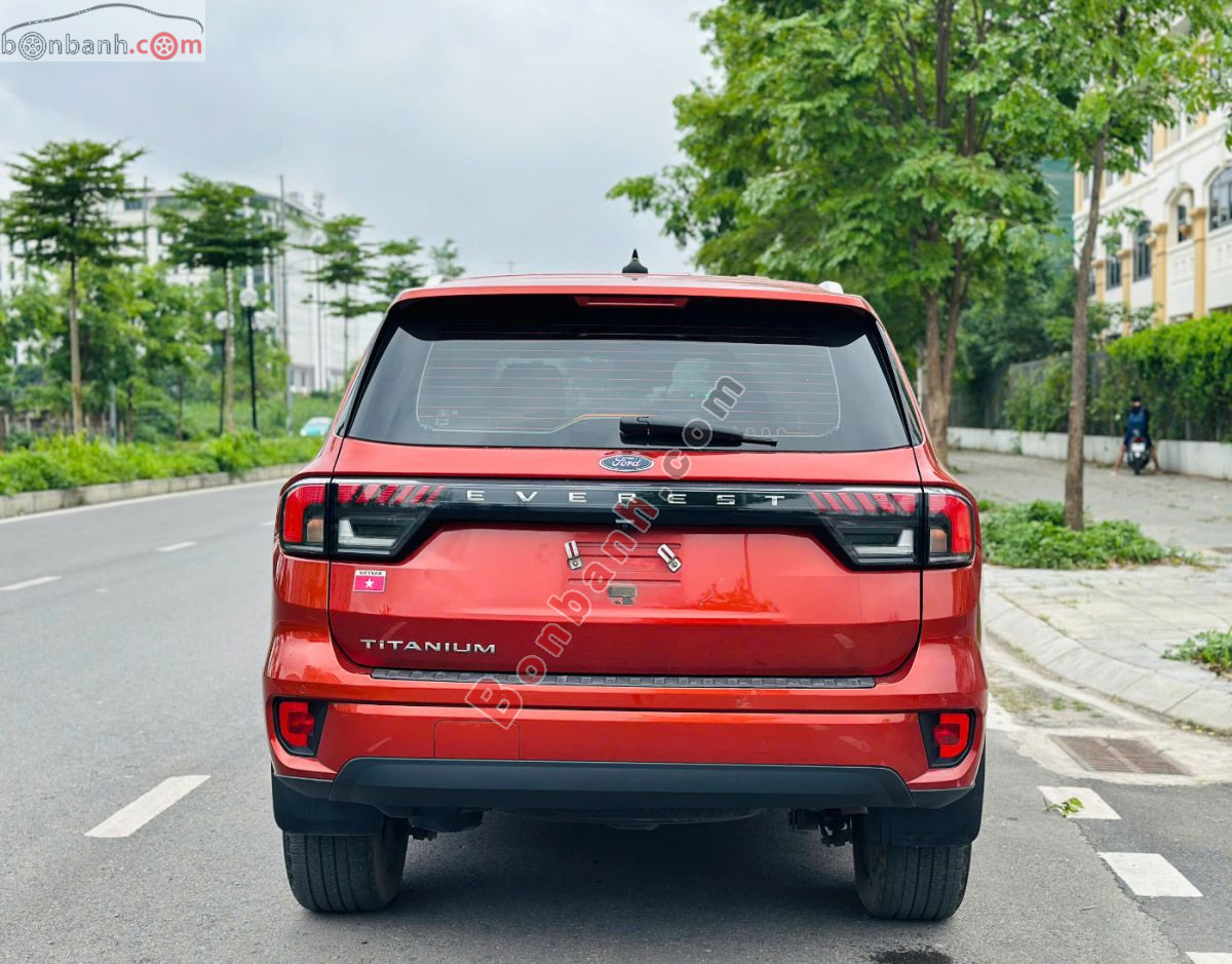 Bán ô tô Ford Everest Titanium 2.0L 4x2 AT - 2022 - xe cũ