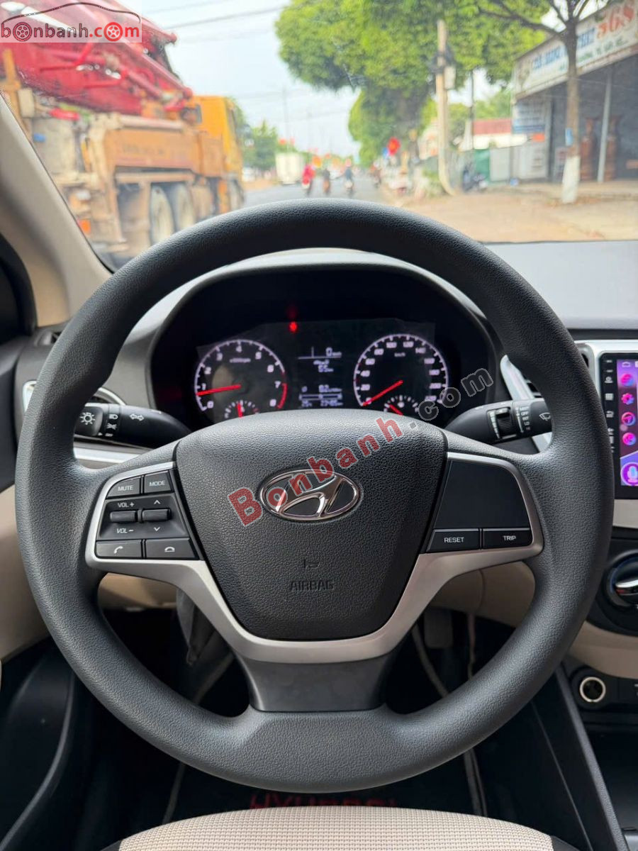 Bán ô tô Hyundai Accent 1.4 MT Tiêu Chuẩn - 2023 - xe cũ