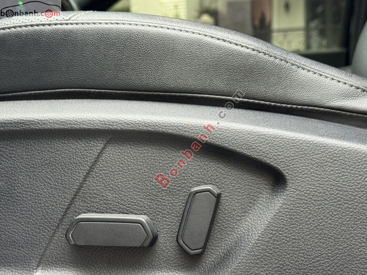 Bán ô tô Ford Everest Titanium 2.0L 4x4 AT - 2022 - xe cũ