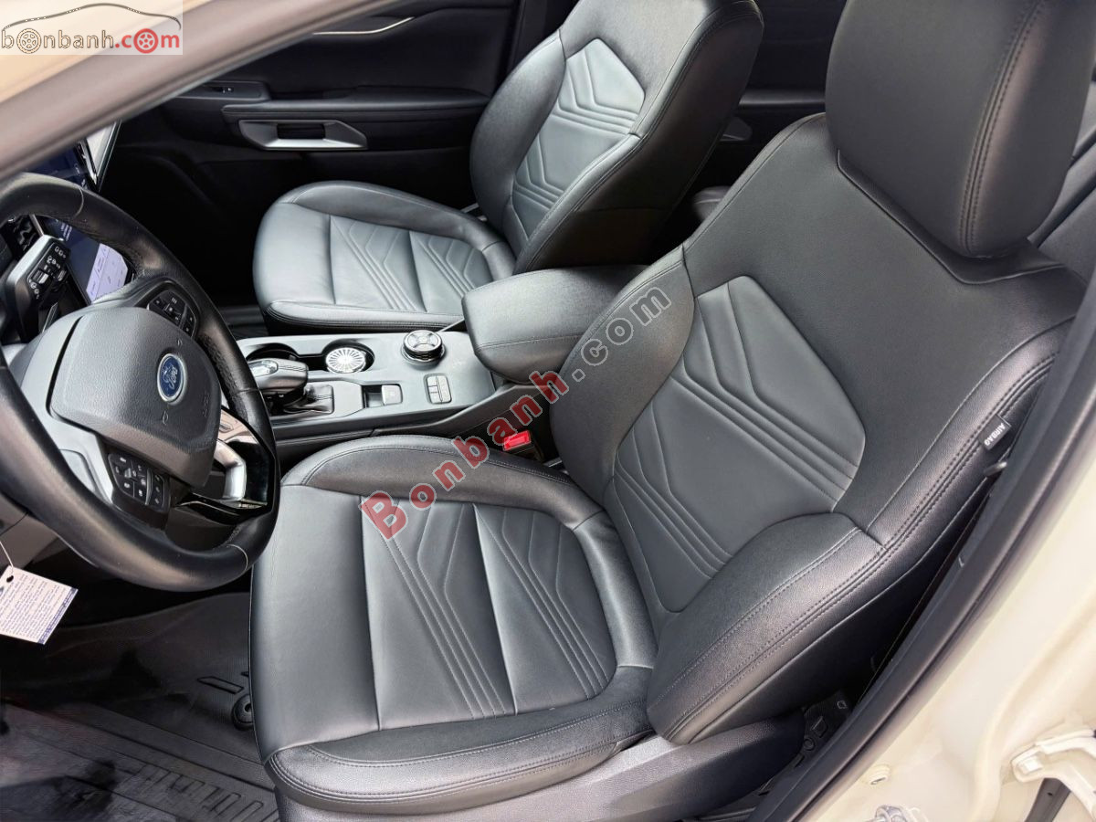 Bán ô tô Ford Everest Titanium Plus 2.0L 4x4 AT - 2022 - xe cũ