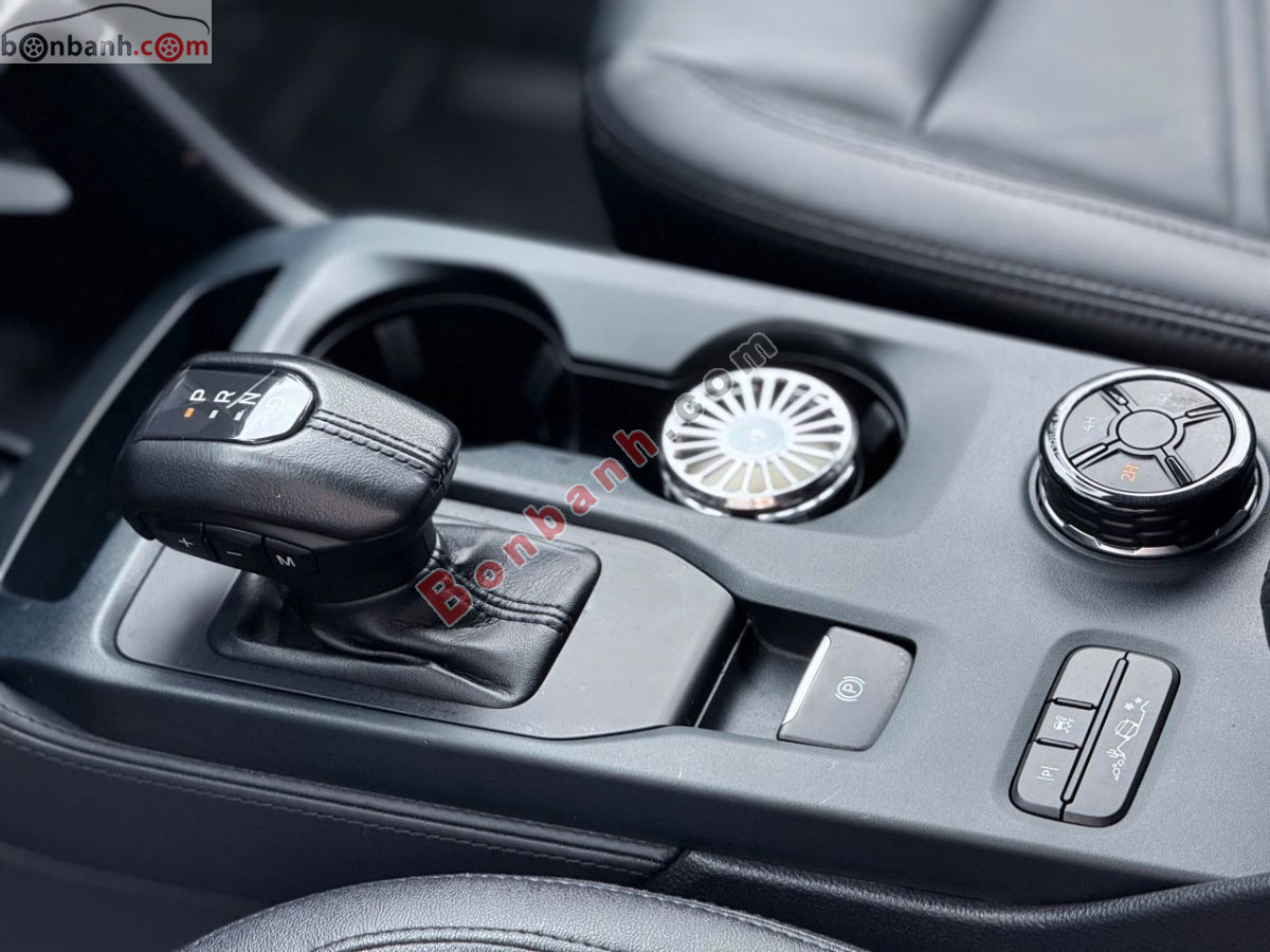 Bán ô tô Ford Everest Titanium Plus 2.0L 4x4 AT - 2022 - xe cũ