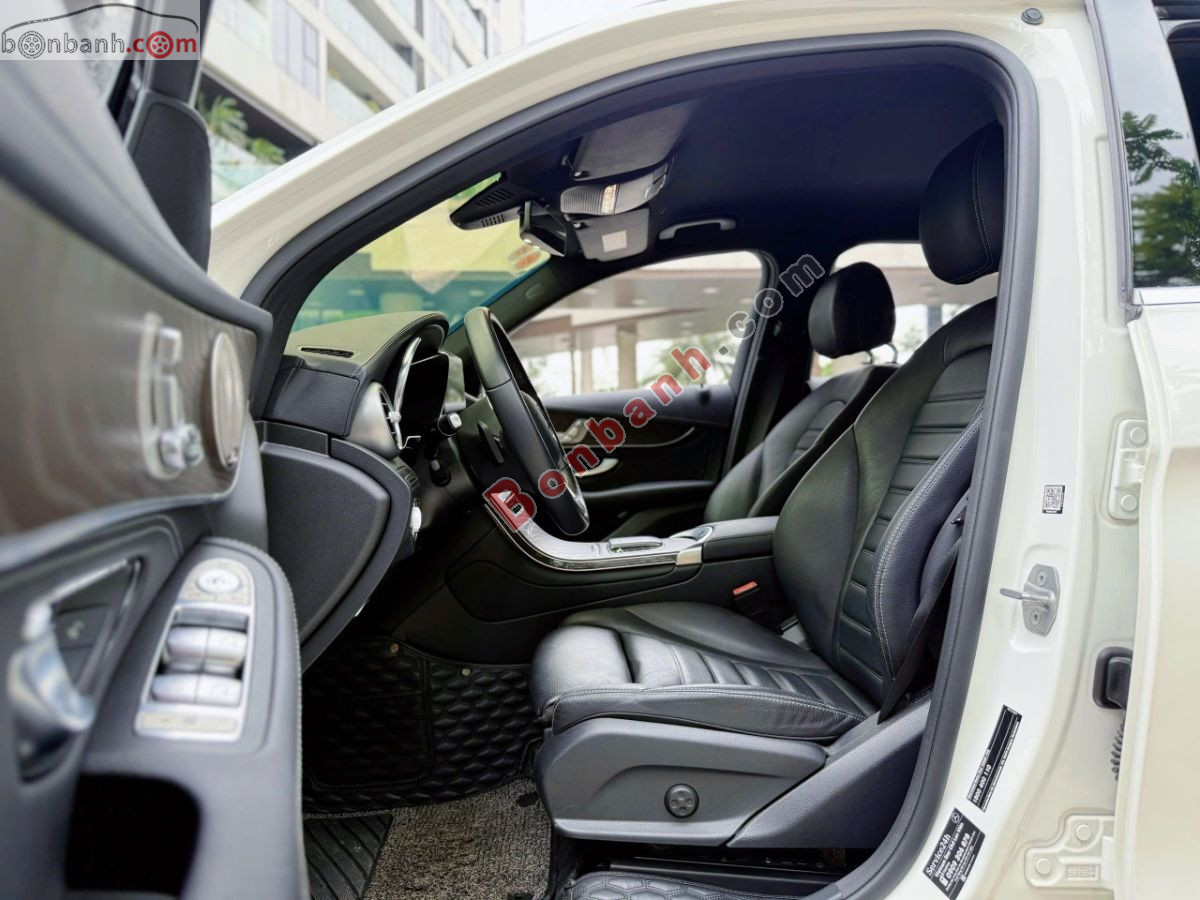 Bán ô tô Mercedes Benz GLC 200 4Matic - 2021 - xe cũ