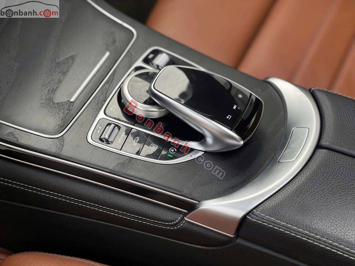 Bán ô tô Mercedes Benz GLC 300 4Matic - 2018 - xe cũ
