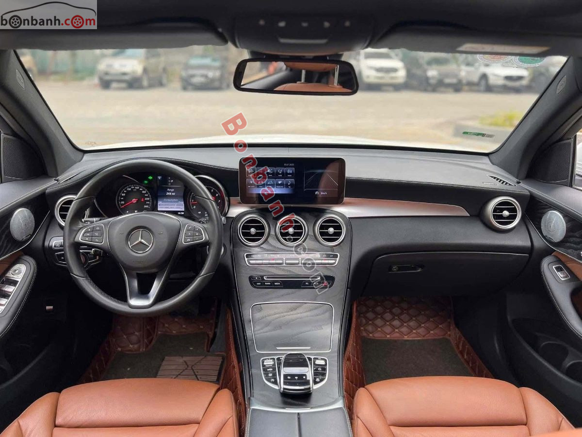 Bán ô tô Mercedes Benz GLC 300 4Matic - 2018 - xe cũ