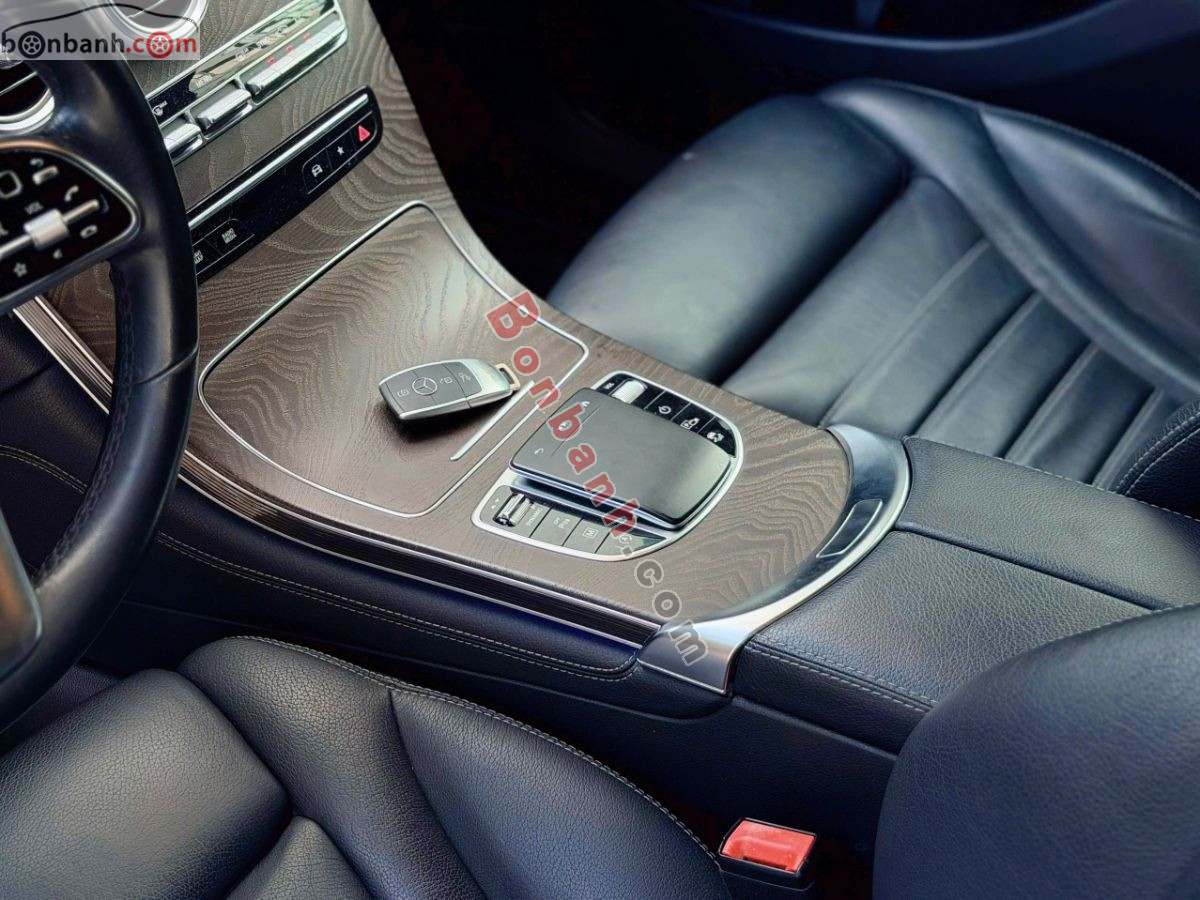 Bán ô tô Mercedes Benz GLC 200 4Matic - 2019 - xe cũ