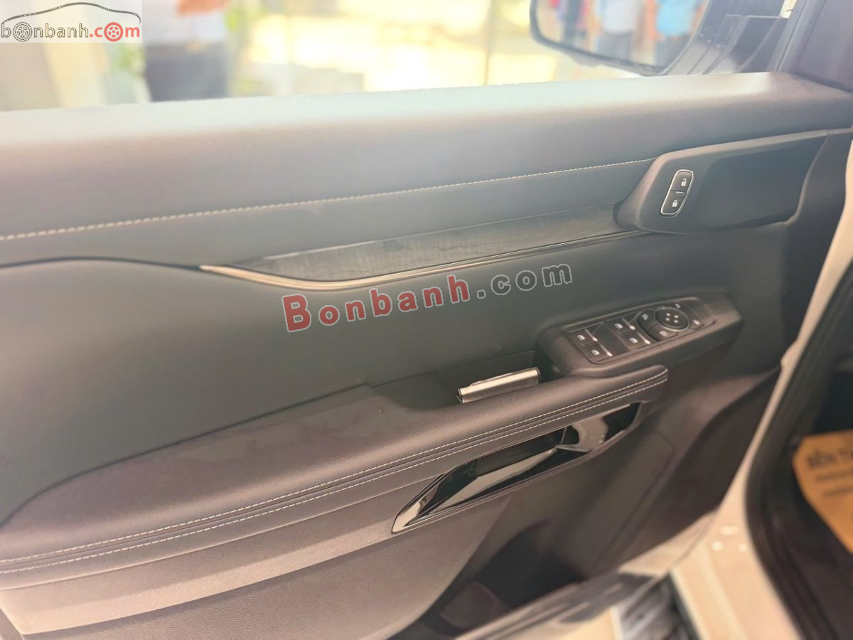 Bán ô tô Ford Everest Platinum 2.0L 4x2 AT - 2026 - xe mới