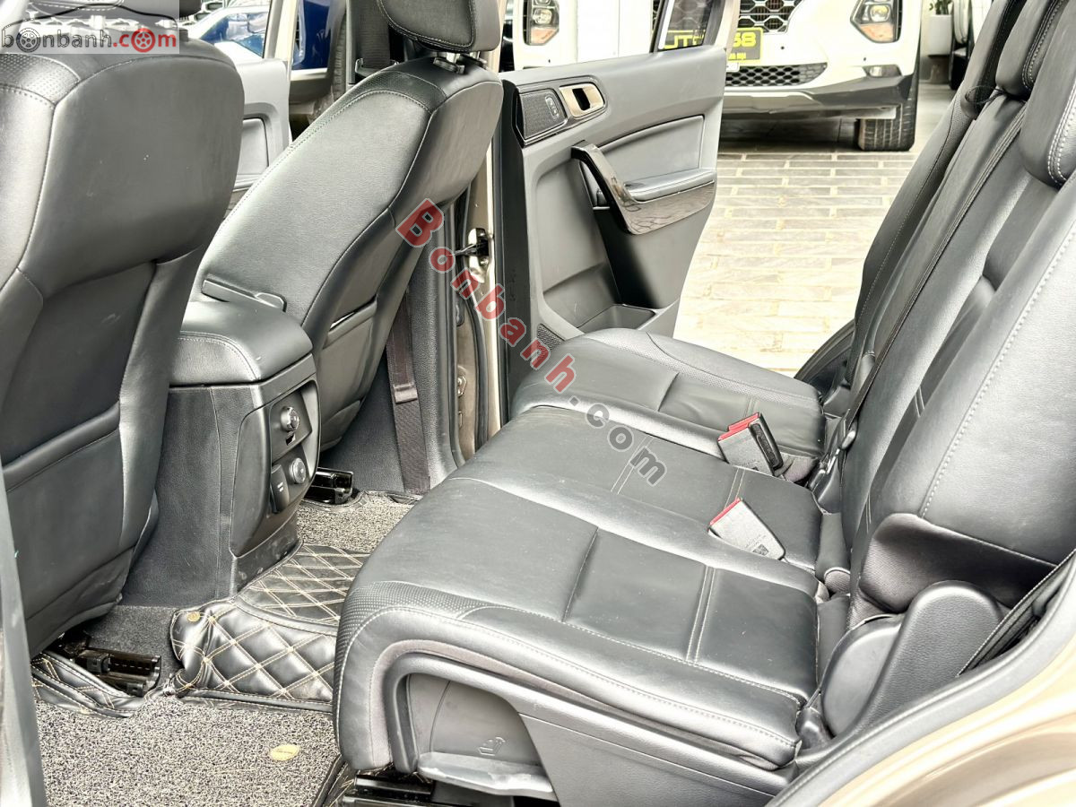 Bán ô tô Ford Everest Titanium 2.0L 4x4 AT - 2021 - xe cũ