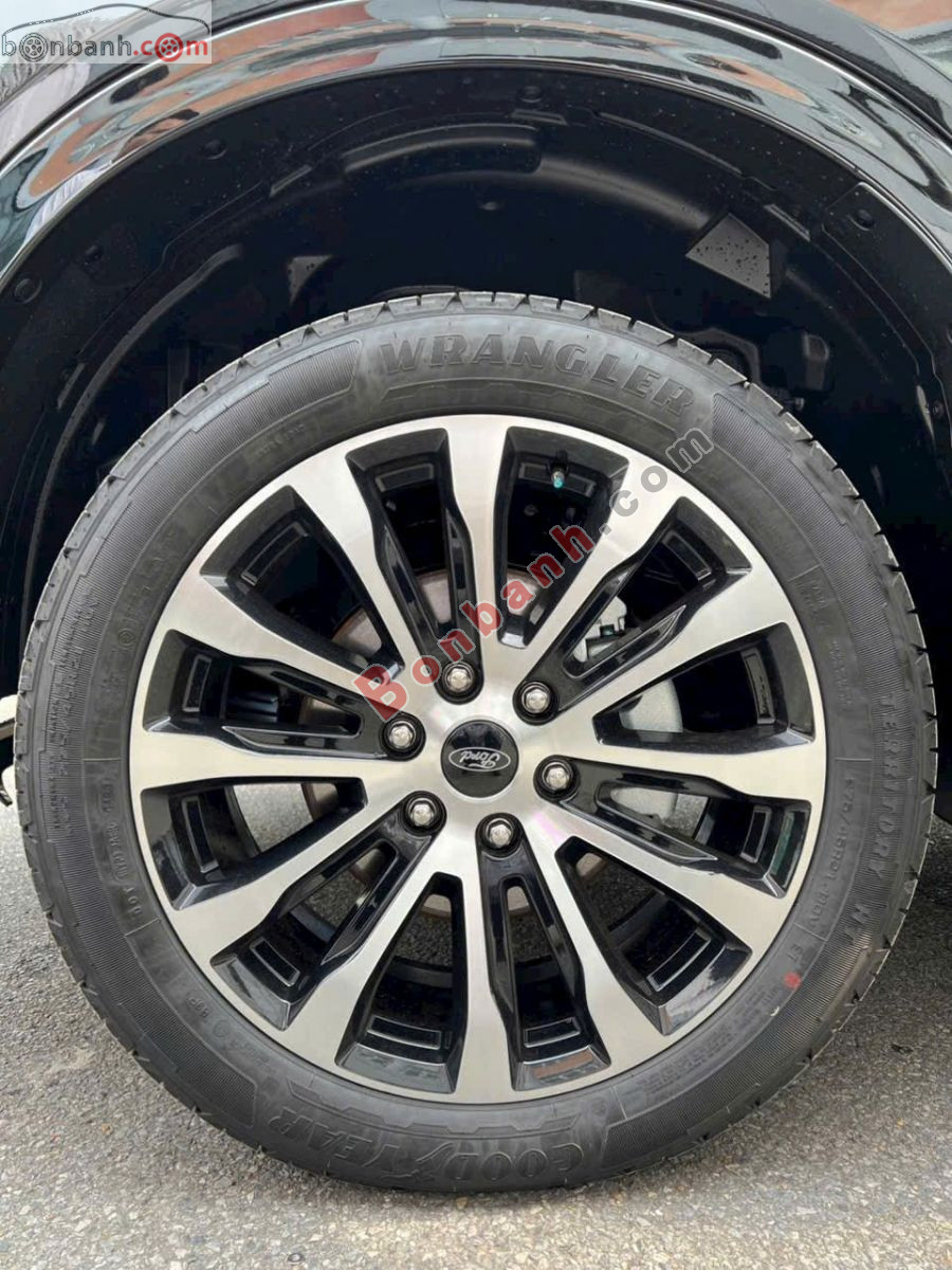 Bán ô tô Ford Everest Platinum 2.0L 4x4 AT - 2026 - xe mới