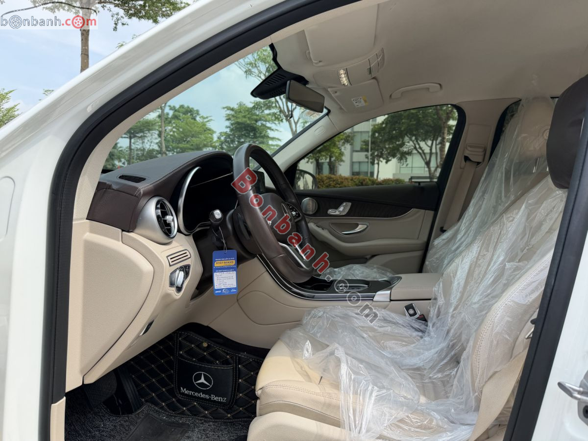 Bán ô tô Mercedes Benz GLC 200 4Matic - 2021 - xe cũ