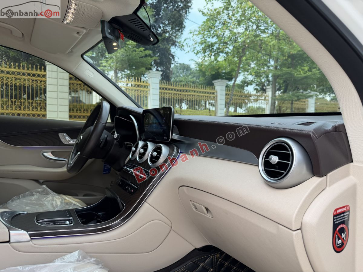 Bán ô tô Mercedes Benz GLC 200 4Matic - 2021 - xe cũ