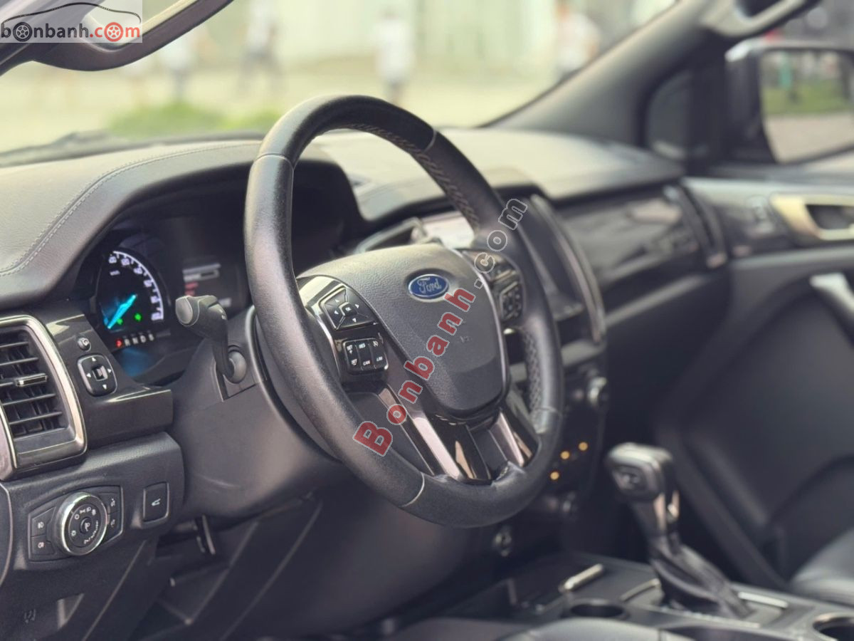 Bán ô tô Ford Everest Titanium 2.0L 4x2 AT - 2020 - xe cũ