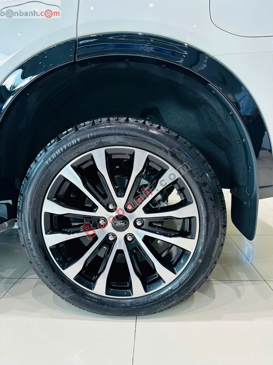Bán ô tô Ford Everest Platinum+ 2.3L 4x4 AT - 2026 - xe mới