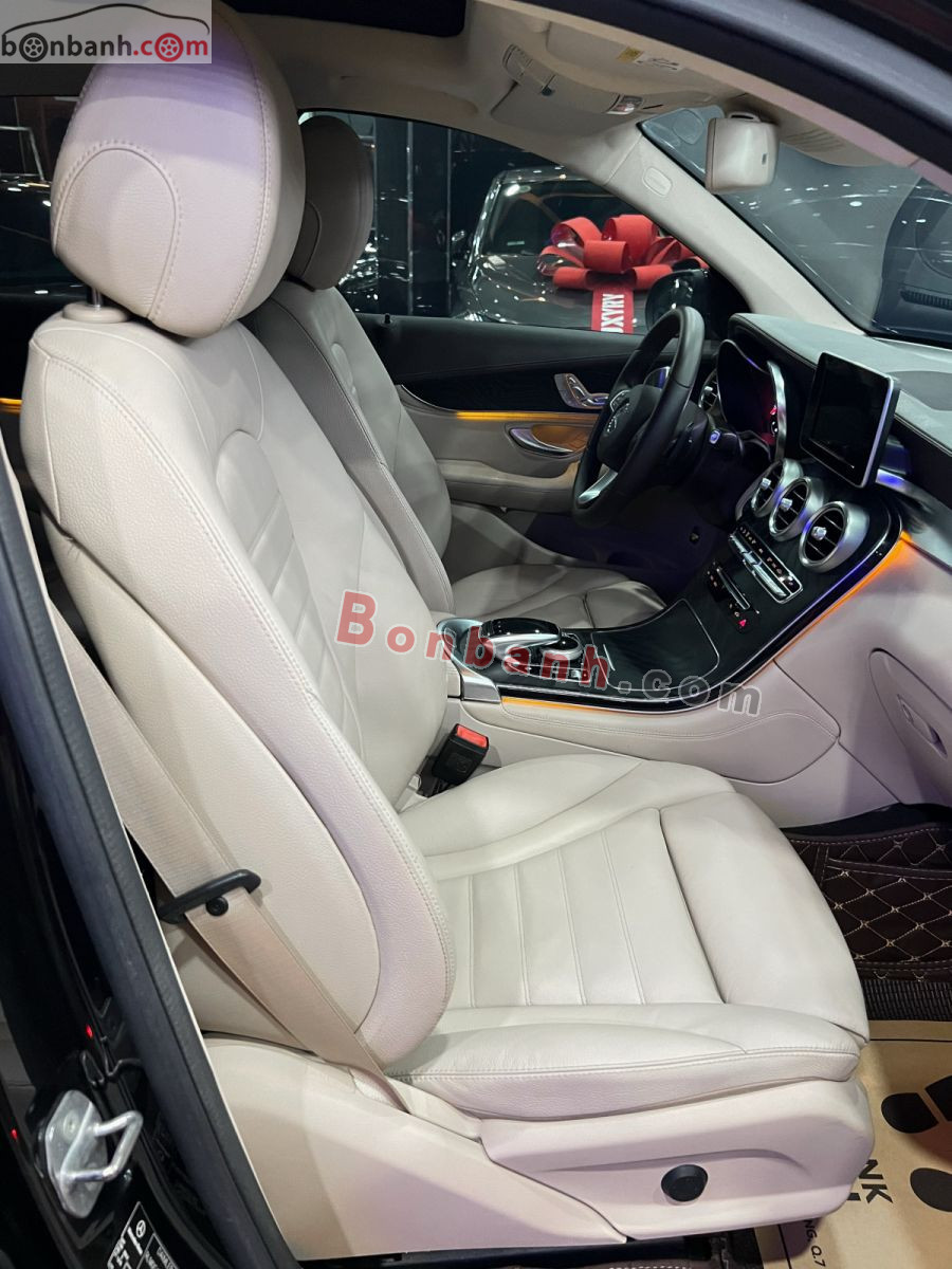 Bán ô tô Mercedes Benz GLC 300 4Matic - 2018 - xe cũ