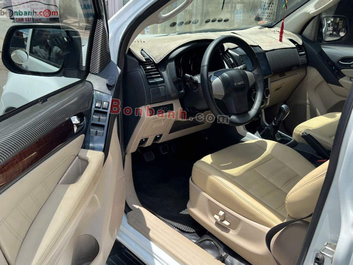 Bán ô tô Isuzu MU-X B7 1.9 4X2 MT - 2020 - xe cũ