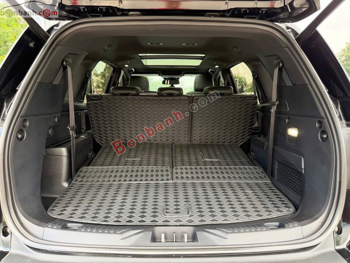 Bán ô tô Ford Everest Titanium 2.0L 4x2 AT - 2025 - xe cũ