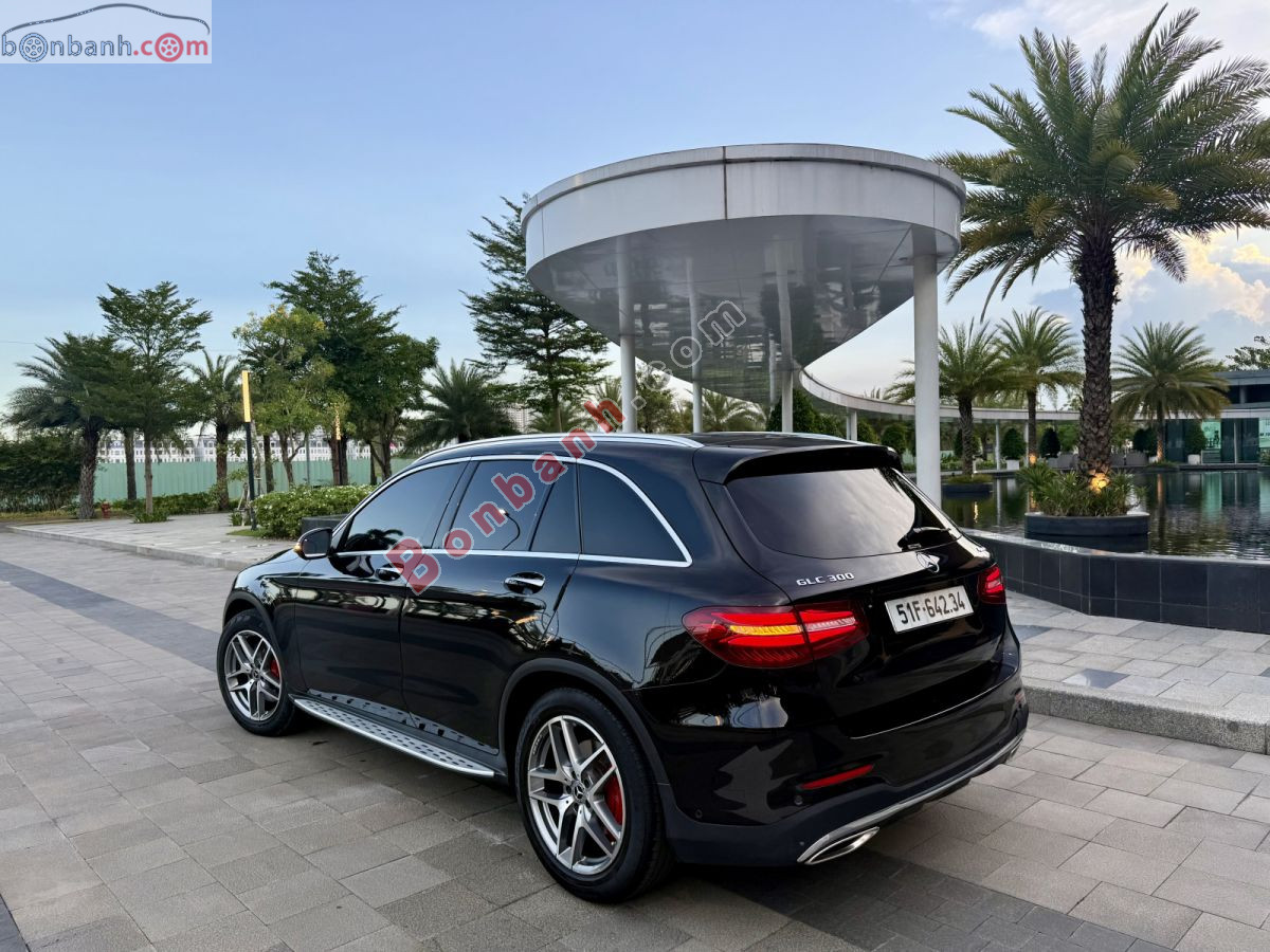 Bán ô tô Mercedes Benz GLC 300 4Matic - 2017 - xe cũ