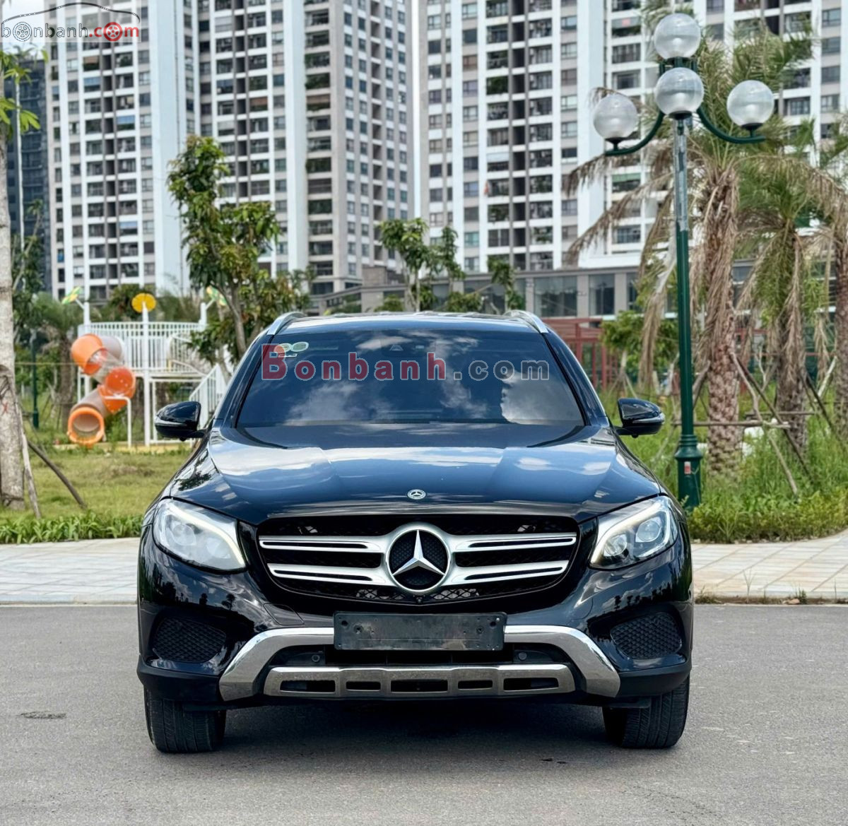 Bán ô tô Mercedes Benz GLC 250 4Matic - 2017 - xe cũ