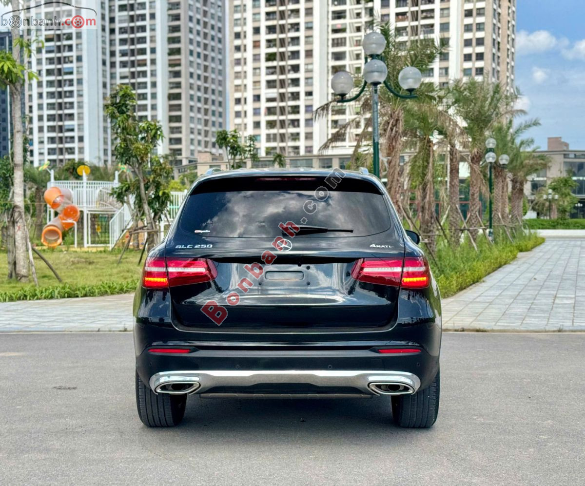 Bán ô tô Mercedes Benz GLC 250 4Matic - 2017 - xe cũ