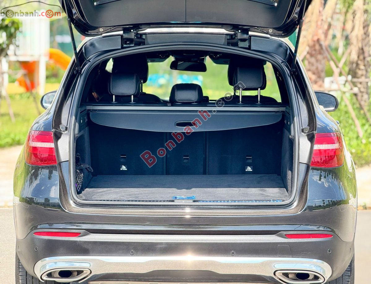 Bán ô tô Mercedes Benz GLC 250 4Matic - 2017 - xe cũ