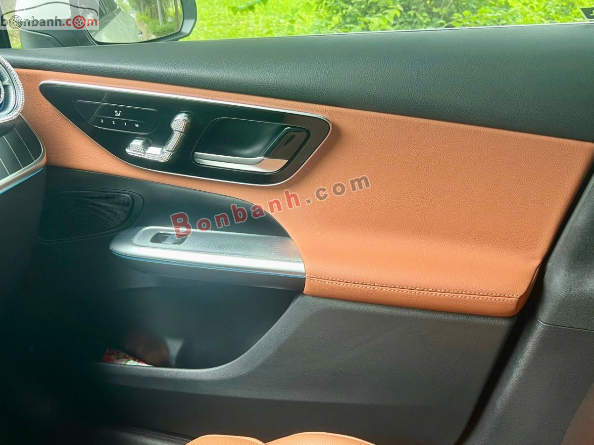 Bán ô tô Mercedes Benz GLC 200 4Matic - 2025 - xe cũ
