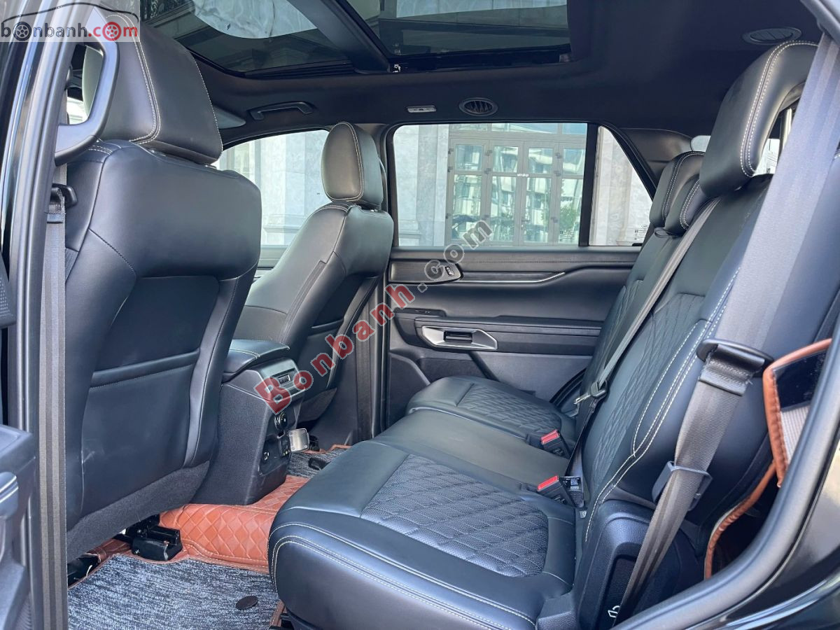 Bán ô tô Ford Everest Platinum 2.0L 4x4 AT - 2024 - xe cũ