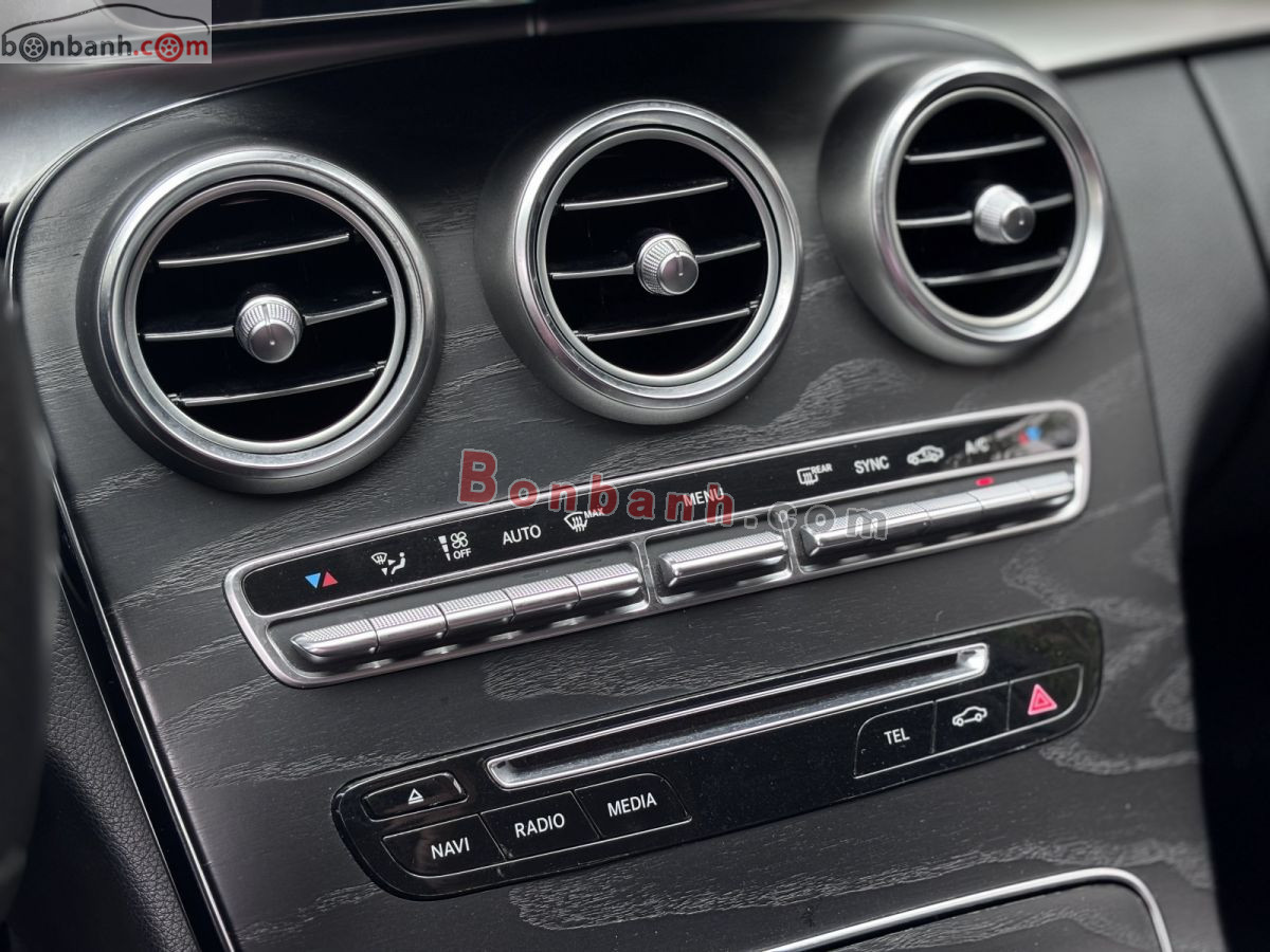 Bán ô tô Mercedes Benz C class C200 - 2018 - xe cũ